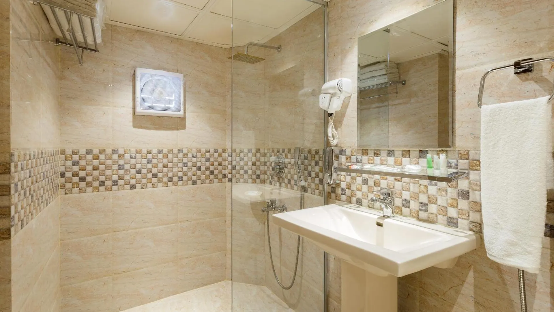 Hotel Capital Xpress Dhaka Bangladesh